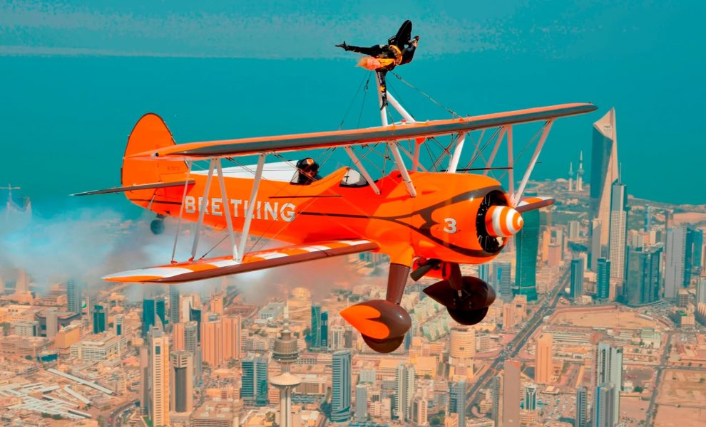 Dynamic Advertising Agency Skydiver Parachute Campaign